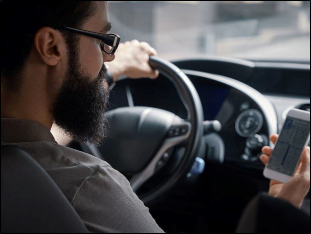 When Driving, Can I Use a Mobile Phone